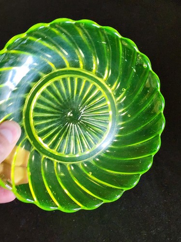 Ouraline uranium glass sous - ouraline,