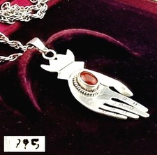 Pendentif Main Œil Qui Voit