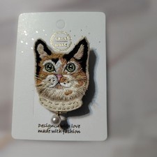 Broche broderie chat