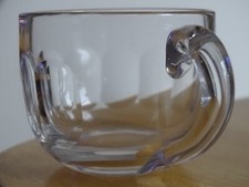 1 ANCIENNE TASSE EN CRISTAL