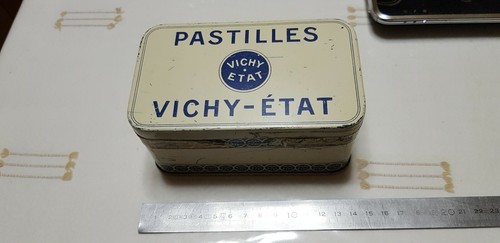Boîte ancienne métal fer - en,