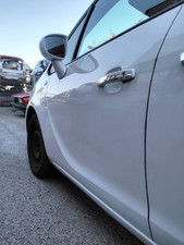 13408828 Vieille porte. Gauche