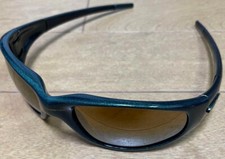 oakley veste droite lunettes