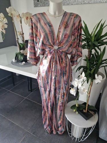 Une robe longue imprimée - longue,