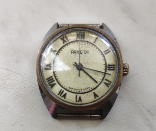 Montre mécanique soviétique