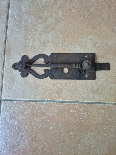 Ancien verrou loquet