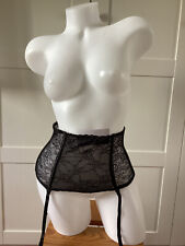 Serre taille porte-jarretelles