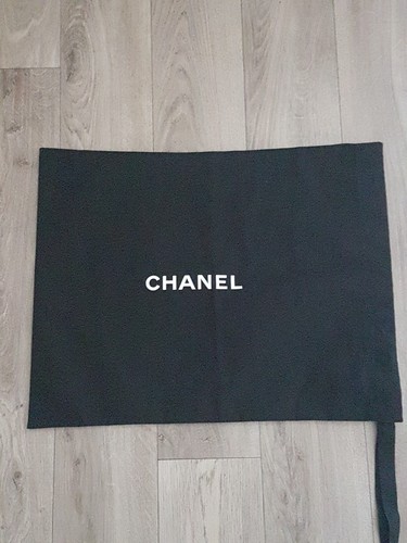 Chanel dust bag protection - dust,