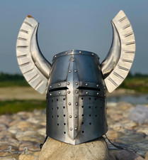 Casque templier médiéval