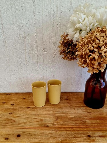 Gobelets jaune tupperware - gobelets,