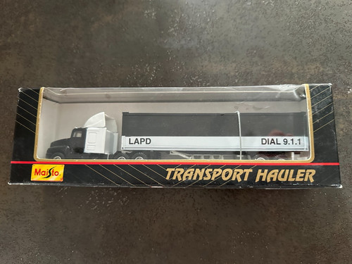 Maisto transport hauler - maisto,