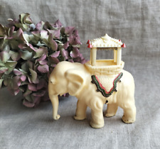 PRÉSENTOIR POUR LE FLACON DE PARFUM BEL AMI DE JUSSY - EN CELLULOÏD MOULÉ - 1950