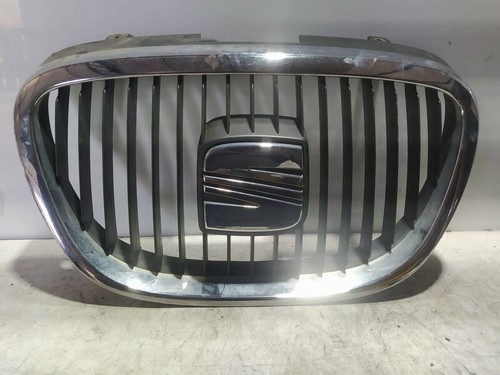 Grille gauche capot seat - grille,