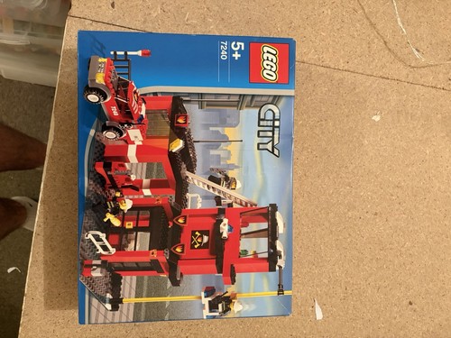 Lego city 7240 caserne - 7240, de
