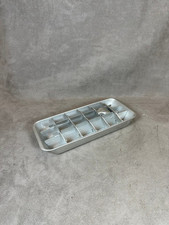 Bac à glaçons en aluminium argenté Design industriel vintage 1950