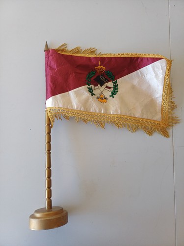 Rare drapeau table ou - rare,