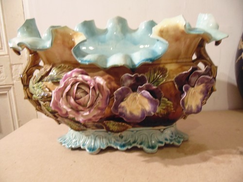 Grande jardiniere en barbotine