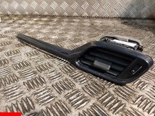 Grille d'aération côté