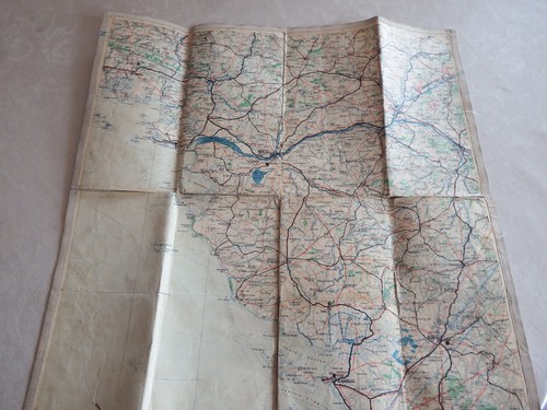 Ancienne carte entoilée la - ancienne, de
