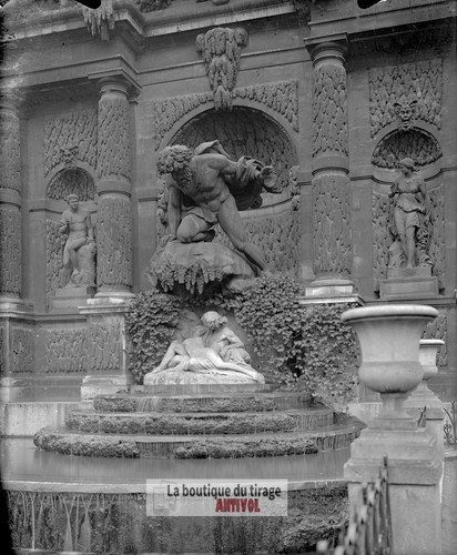 Fontaine médicis paris - fontaine, médicis,