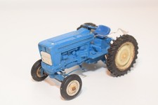 B95 1:32 TRACTEUR FORDSON 5000 BRITANNIQUE BLEU BON ÉTAT.
