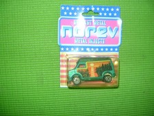 NOREV  METAL VAN US "COUCHER