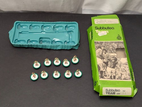Vintage subbuteo team shamrock - subbuteo,