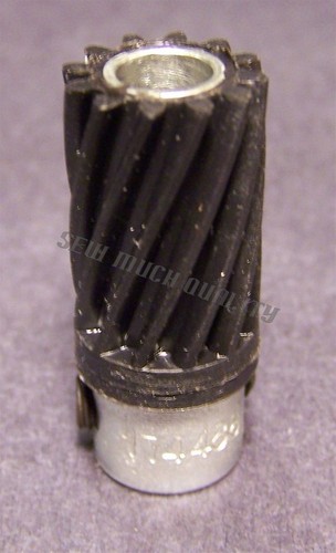 Gear feed dog - gear, shaft