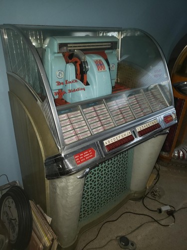 Seeburg jukebox - g,