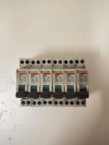 Disjoncteurs merlin gerin dpn - disjoncteurs,