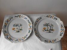 Paire d' anciennes assiettes du Sud-Ouest 18ème.  Antique ceramic  plates. Bird