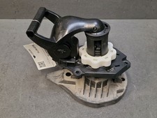 Mecanisme / fixation support roue de secours - Renault Clio IV