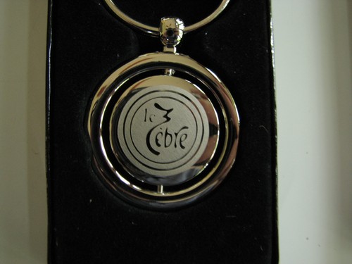 Porte clef voiture lezebre - clef,