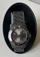 FUZ Watch - Mouvement à Quartz - Boite d’Origine - Water Résistant 5 ATM