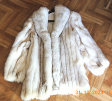 VESTE en  RENARD BLEU - T42  / HAUTEUR 86 / LARGEUR 55  portée 3 fois