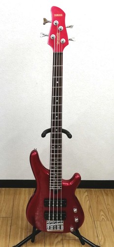 Guitare basse électrique