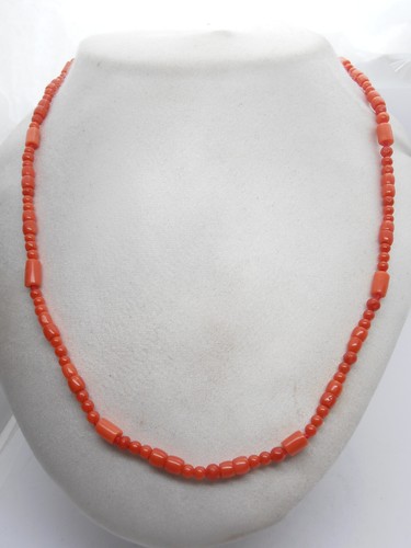 Collier corail rouge - en,