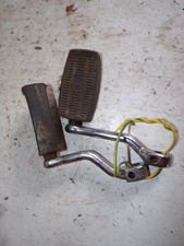 paire pédales gt10 ? mobylette peugeot 11025