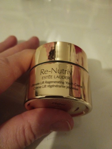 Nutriv estee lauder - nutriv,