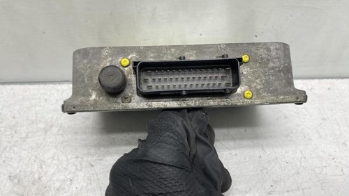 Calculateur moteur renault - calculateur,
