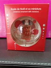 Miniature de parfum dans une
