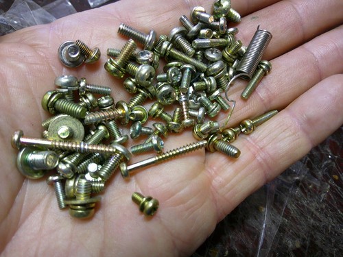 Pioneer 707 some screws - rt,
