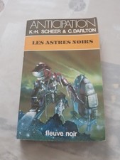 Roman SF - Les astres noirs -