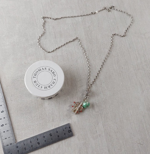 Collier avec pendentifs
