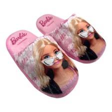 Pantoufle fille. Barbie, La
