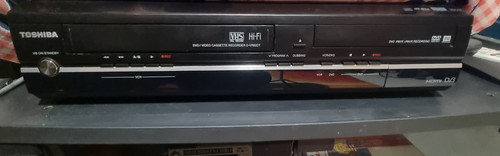 Combiné magnétoscope dvd vcr - dvd,