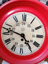 Pendule murale de bistrot debut XX eme en tôle et bronze. RARE !!!