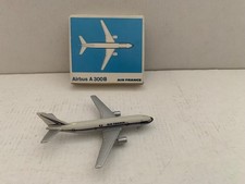 Schuco Avion Airlines 1/600 -