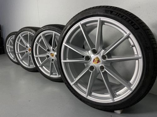 Porsche 992 21 - 992.1,