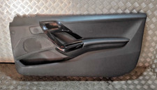 Garniture panneau porte avant droit - PEUGEOT 208 I (1) Phase 1 3P - 96763539ZD